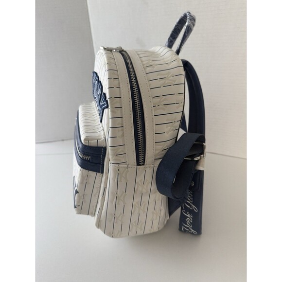 Loungefly New York Yankees Pinstripe Mini Backpack NY MLB Funko Bag New NWT Flaw main image 9